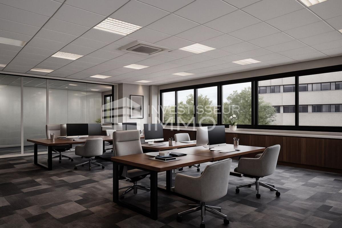 Office in Antony to rent Building Photo- Image 1 of 5