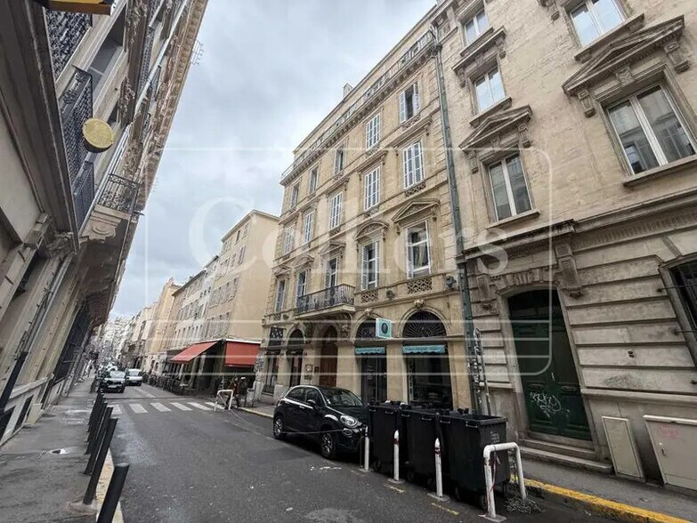 Office in Marseille to rent - Building Photo - Image 1 of 7