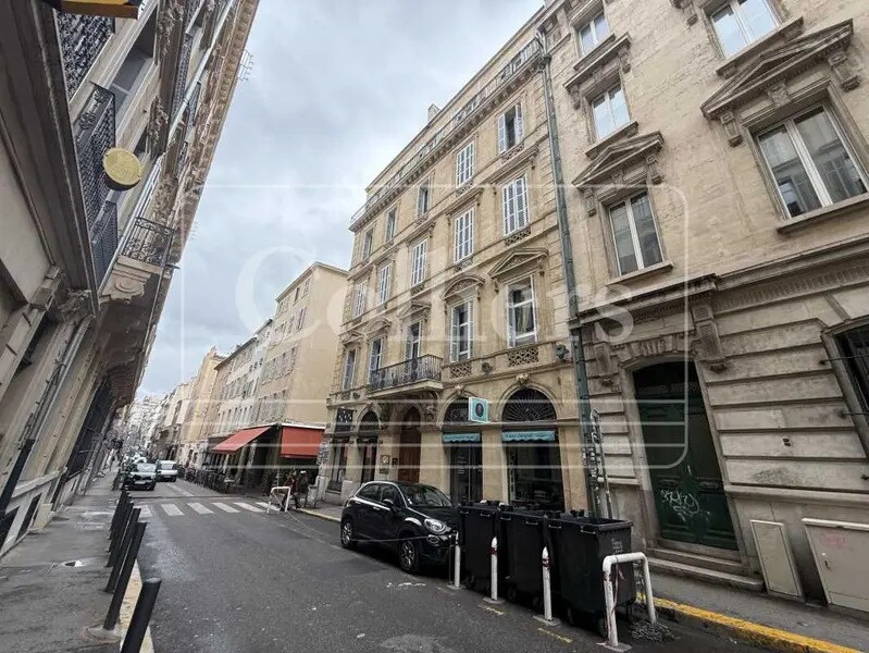 Office in Marseille to rent Building Photo- Image 1 of 8