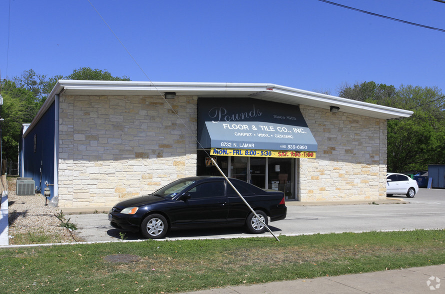 8732 N Lamar Blvd, Austin, TX for rent - Building Photo - Image 2 of 4