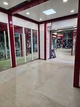 43 Market Pl, Romford to rent Interior Photo- Image 2 of 3