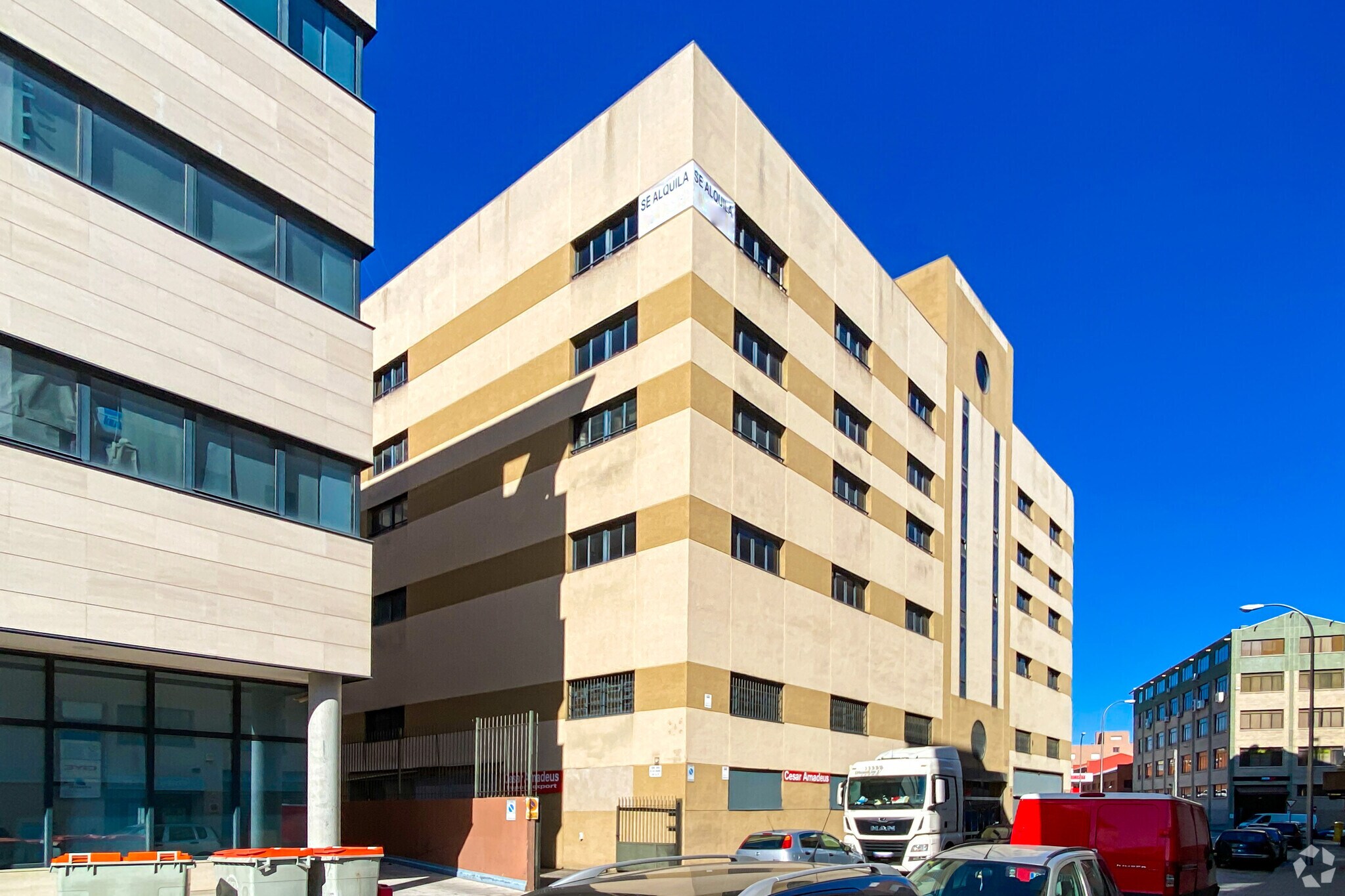 Industrial in Madrid, Madrid for sale Primary Photo- Image 1 of 4