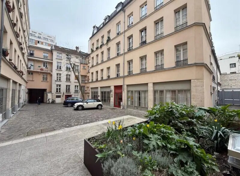 Retail in Paris to rent - Building Photo - Image 3 of 6