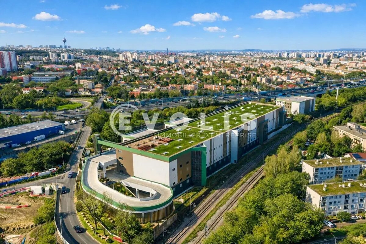 Chemin Des Carouges, Bondy to rent Aerial- Image 1 of 10