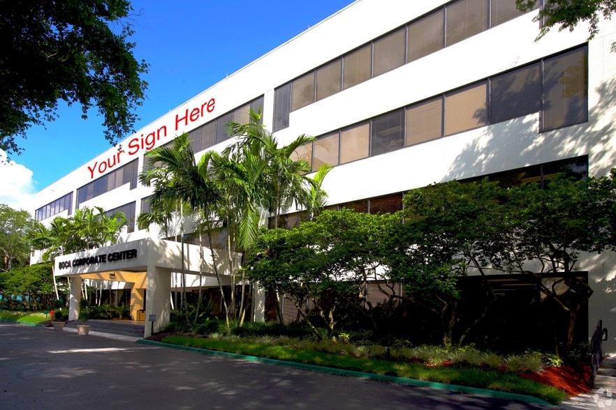2101 NW Corporate Blvd, Boca Raton, FL to rent - Building Photo - Image 3 of 22