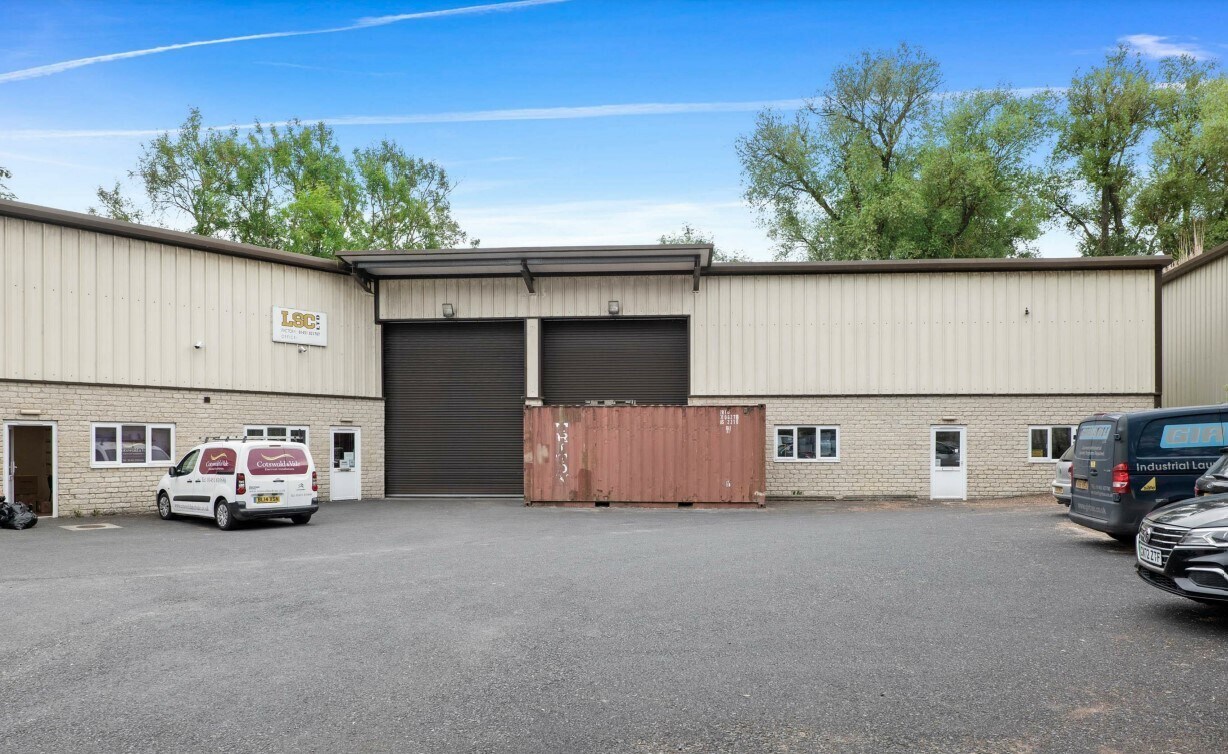 Bourton Industrial Park, Bourton On The Water for sale Primary Photo- Image 1 of 1