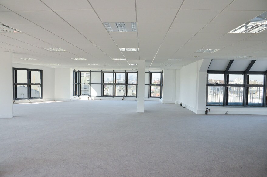 Office in Asnières-sur-Seine to rent - Interior Photo - Image 2 of 6