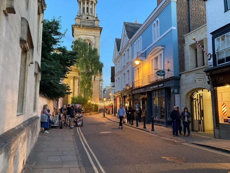 4 Turl St, Oxford to rent - Building Photo - Image 2 of 2