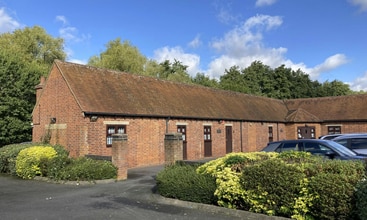 Uxbridge Rd, Slough to rent Building Photo- Image 1 of 3