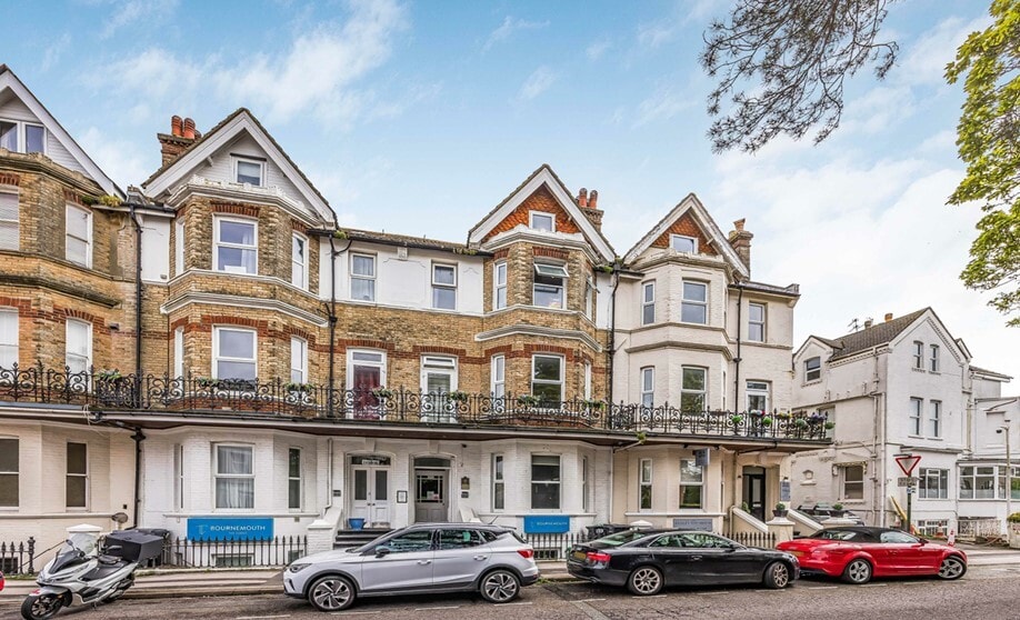 121-123 West Hill Rd, Bournemouth for sale - Primary Photo - Image 1 of 11