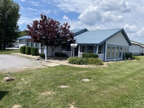 1808 Clark St, Carterville, IL for sale Primary Photo- Image 1 of 16