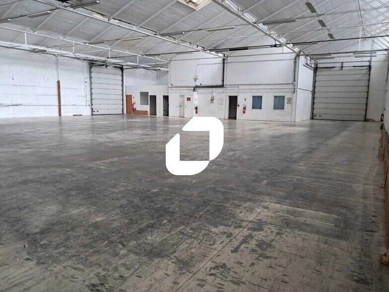 Light Industrial in Massy to rent - Building Photo - Image 2 of 13