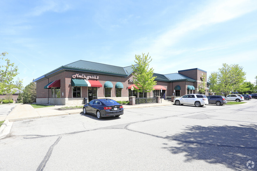 7010-7080 Gateway Park Dr, Clarkston, MI for rent - Building Photo - Image 2 of 4