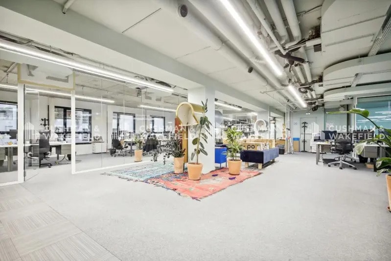 Office in Levallois-Perret to rent - Interior Photo - Image 3 of 13