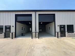 6815 Rendon Bloodworth Rd, Fort Worth, TX to rent Building Photo- Image 2 of 6