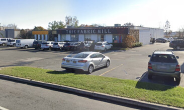 219 S Service Rd, Plainview, NY for rent Building Photo- Image 1 of 9