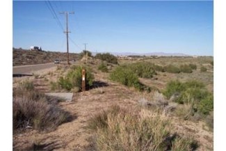 More details for TBD Mariposa Rd, Hesperia, CA - Land for Sale