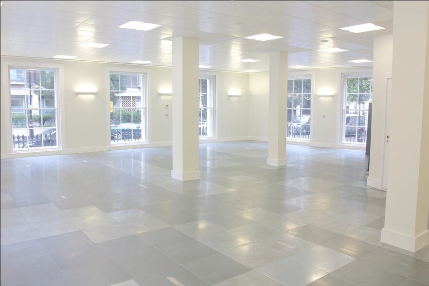 38 Seymour St, London to rent - Interior Photo - Image 2 of 15