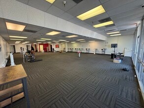 4015 N 75th Ave, Phoenix, AZ to rent Interior Photo- Image 2 of 8