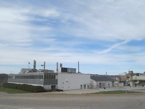 Union Carbide Dr, South Charleston, WV to rent Building Photo- Image 1 of 3