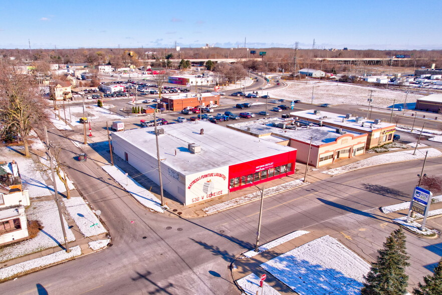 Retail and Land Portfolio-Saginaw, MI portfolio of 2 properties for sale on LoopNet.co.uk - Building Photo - Image 3 of 31