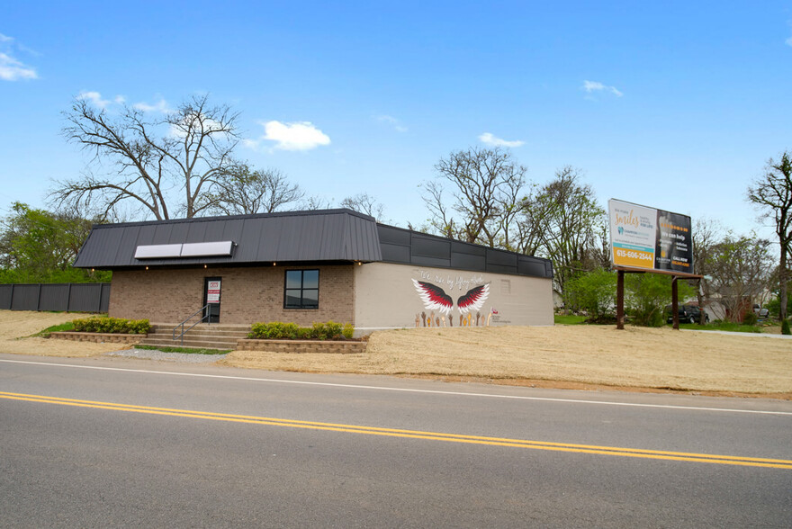 626 E Main St, Lebanon, TN for sale - Building Photo - Image 1 of 1