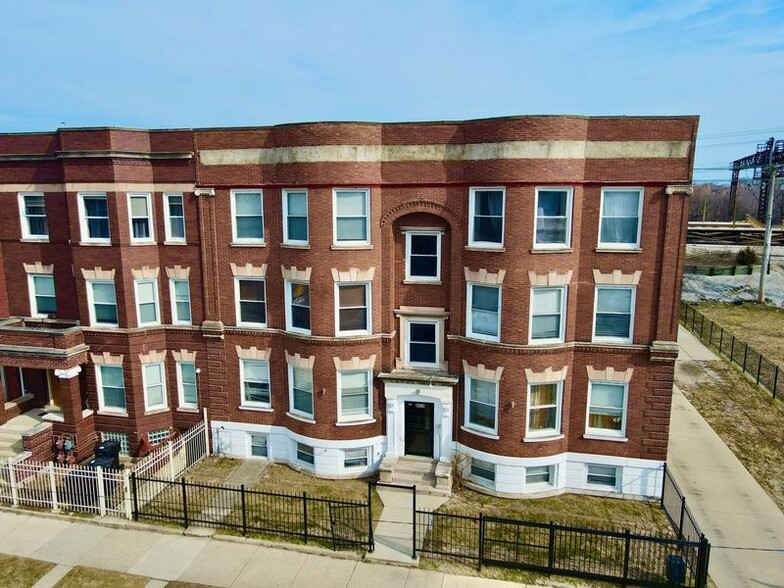 6639-6641 S Kenwood Ave, Chicago, IL for sale - Building Photo - Image 1 of 16