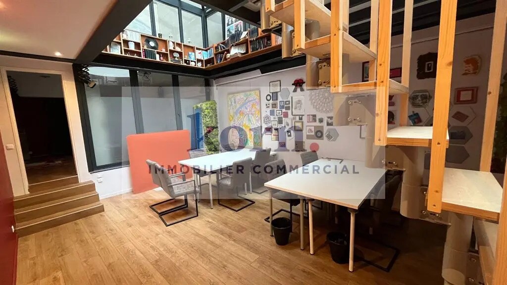 Retail in Paris to rent Building Photo- Image 1 of 10