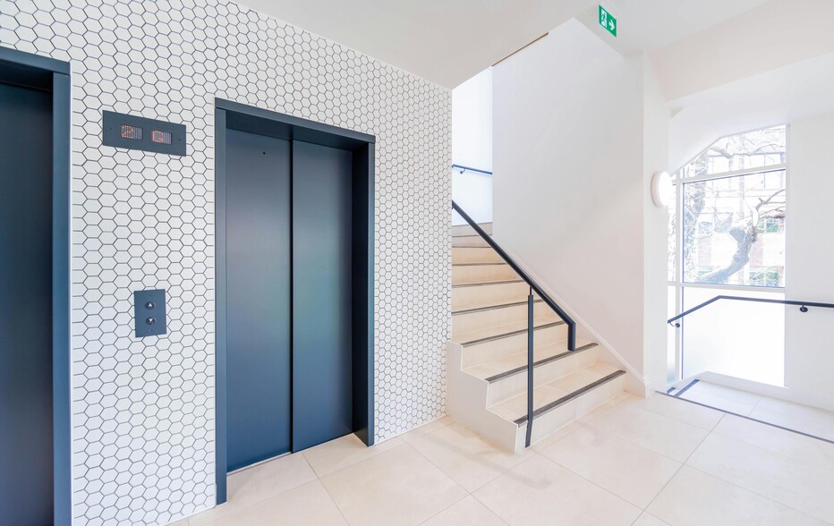 26-30 Upper Marlborough Rd, St Albans to rent - Building Photo - Image 3 of 14