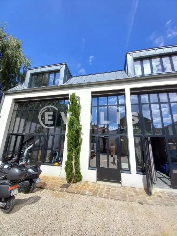 Office in Arcueil to rent Building Photo- Image 1 of 14