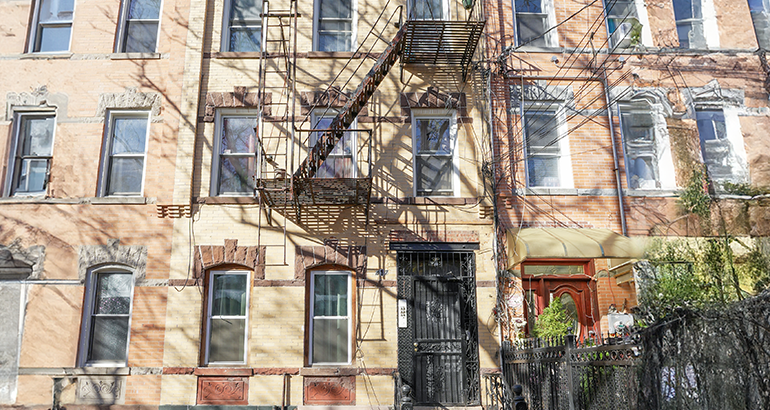 417 Menahan St, Brooklyn, NY for sale - Primary Photo - Image 1 of 4