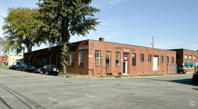 2910-2912 W Moore St, Richmond, VA for rent Building Photo- Image 1 of 8