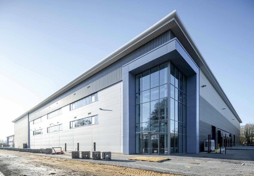 Denham Way, Rickmansworth to rent - Building Photo - Image 2 of 92