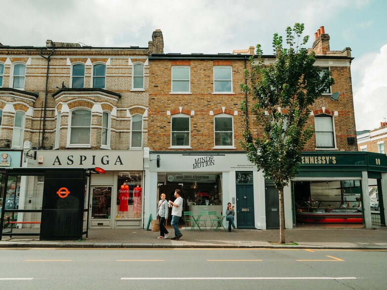 82 Northcote Rd, London for sale - Building Photo - Image 1 of 5