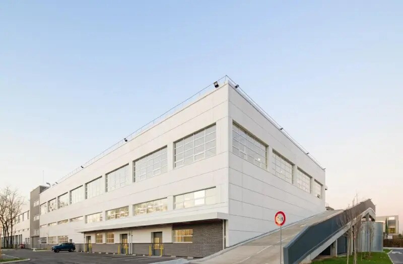 56 Avenue Louis Roche, Gennevilliers to rent Building Photo- Image 1 of 11