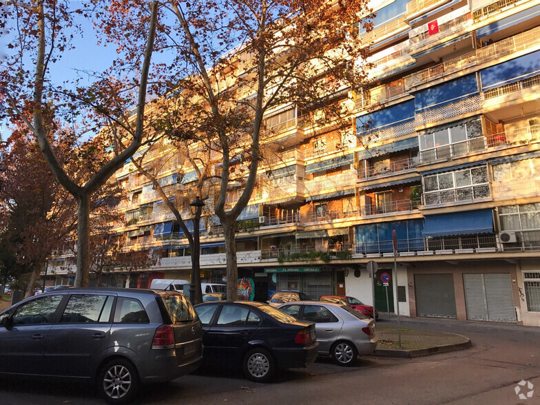 Calle Niza, 4, Móstoles, Madrid for sale - Primary Photo - Image 1 of 2