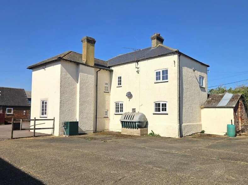 Chalk Hl, Luton for sale - Building Photo - Image 3 of 5