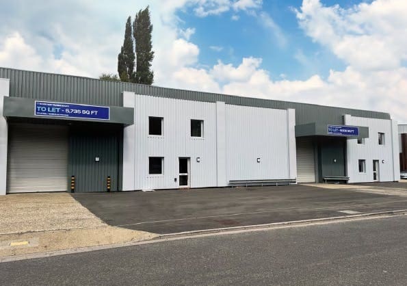 Saxon Way, West Drayton to rent - Building Photo - Image 2 of 8