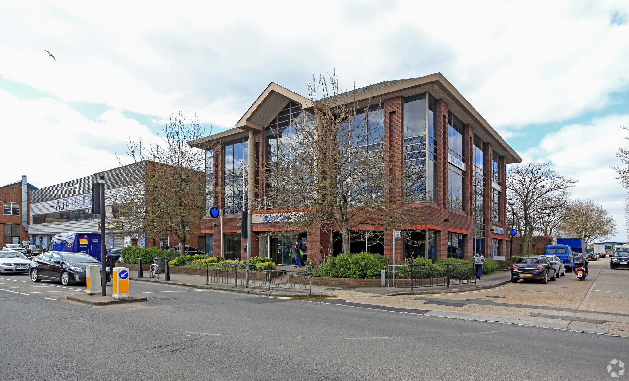 36-38 Park Royal Rd, London for sale Primary Photo- Image 1 of 5