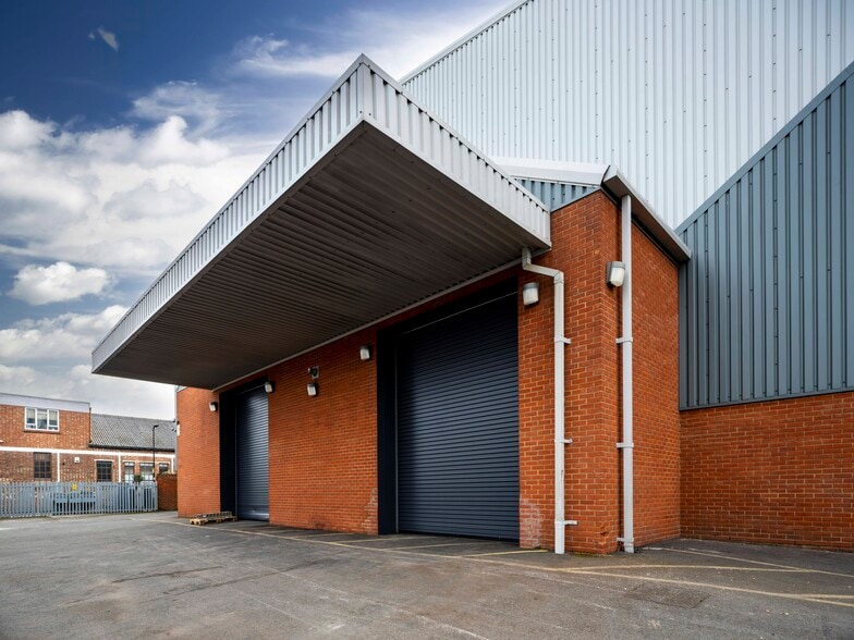 49-53 Standard Rd, London to rent - Building Photo - Image 3 of 9