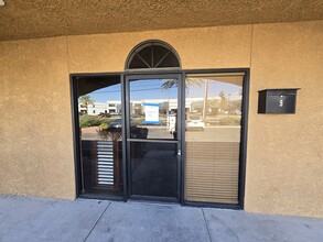 5320 Cameron St, Las Vegas, NV for rent Building Photo- Image 2 of 11