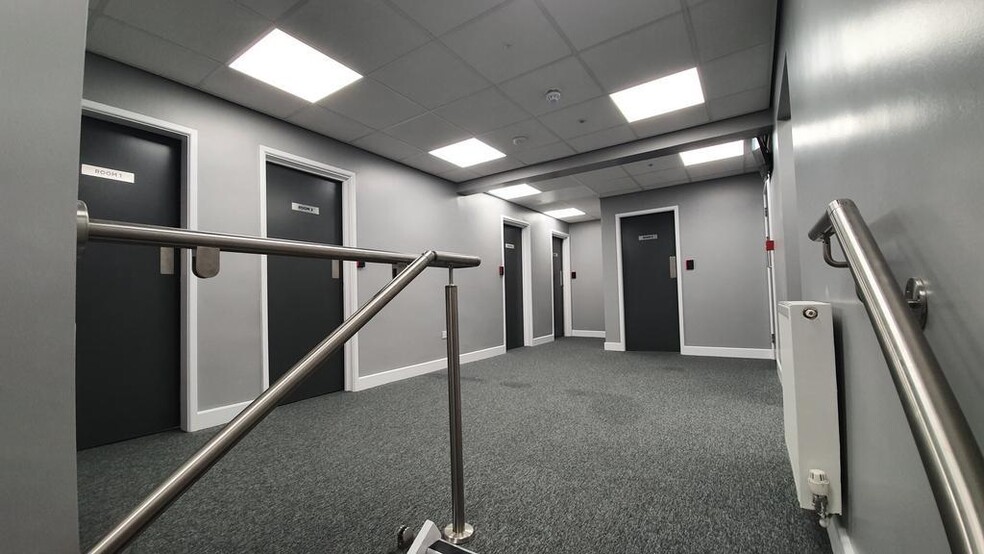 85-87 Market St, Bolton to rent - Building Photo - Image 3 of 6