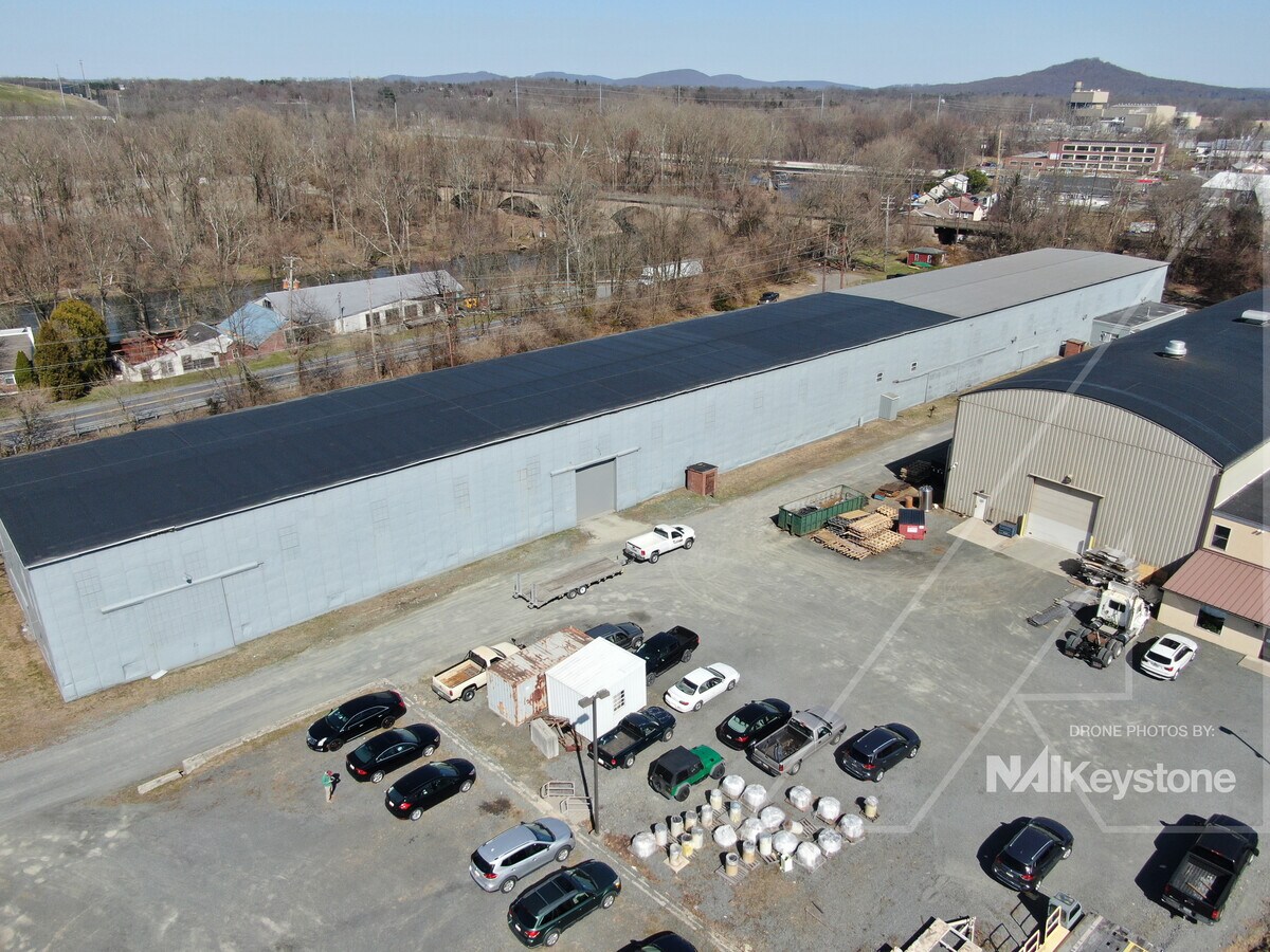 1 Industrial Dr Birdsboro 19508 LoopNet co uk