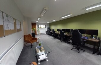 1 Mill Farm Courtyard, Beachampton to rent Interior Photo- Image 1 of 3