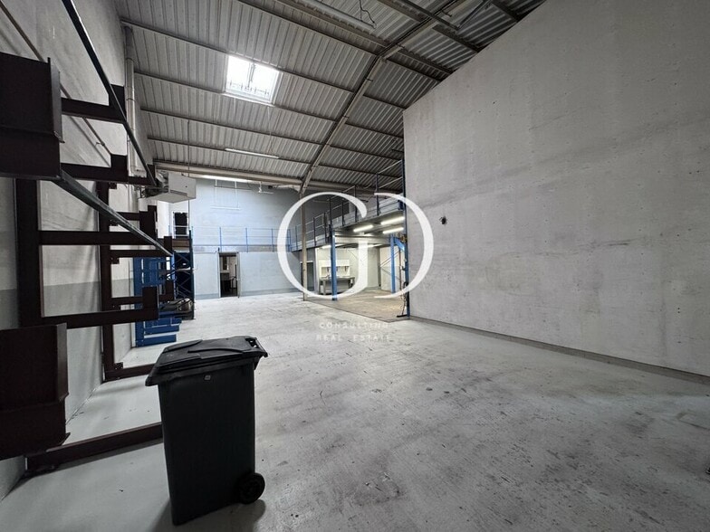 5 Avenue Lionel Terray, Meyzieu for sale - Interior Photo - Image 3 of 13
