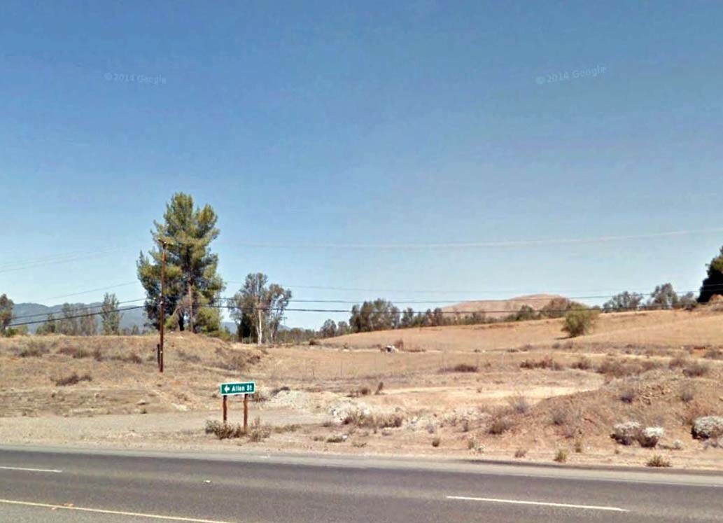 28763 Hwy 74, Lake Elsinore 92532 UK