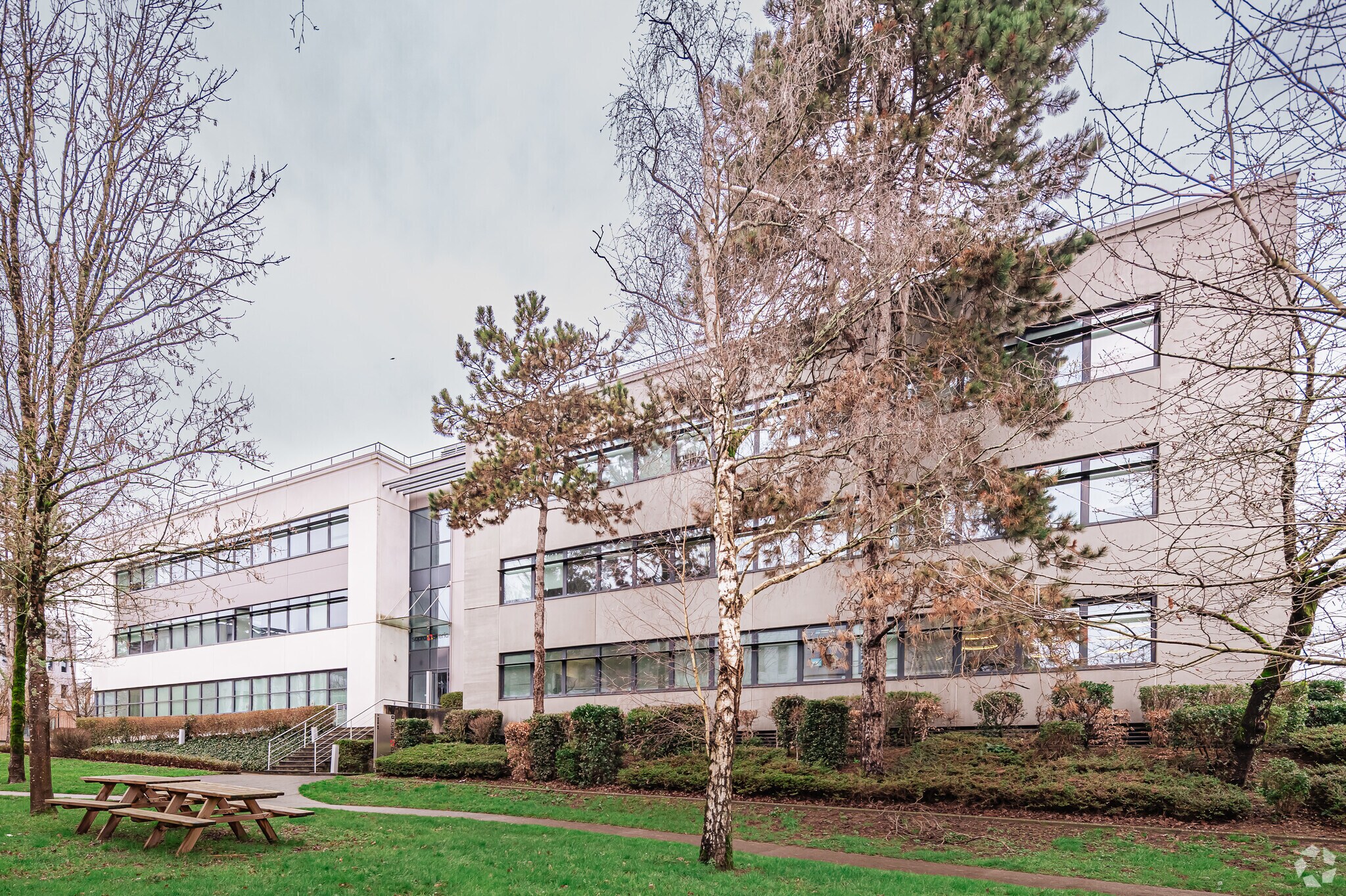 Office in Saint-Herblain to rent Primary Photo- Image 1 of 3