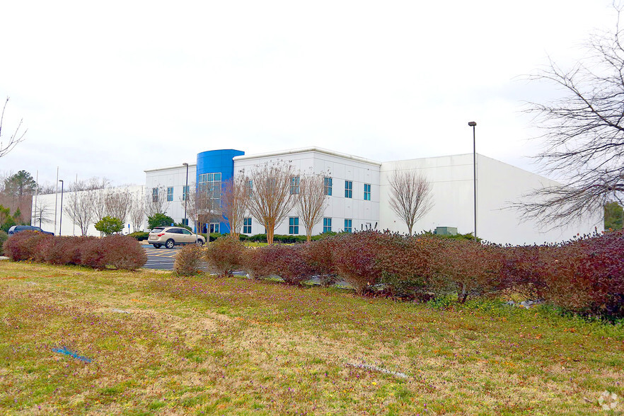 1010 Obici Industrial Blvd, Suffolk, VA for sale - Primary Photo - Image 1 of 1