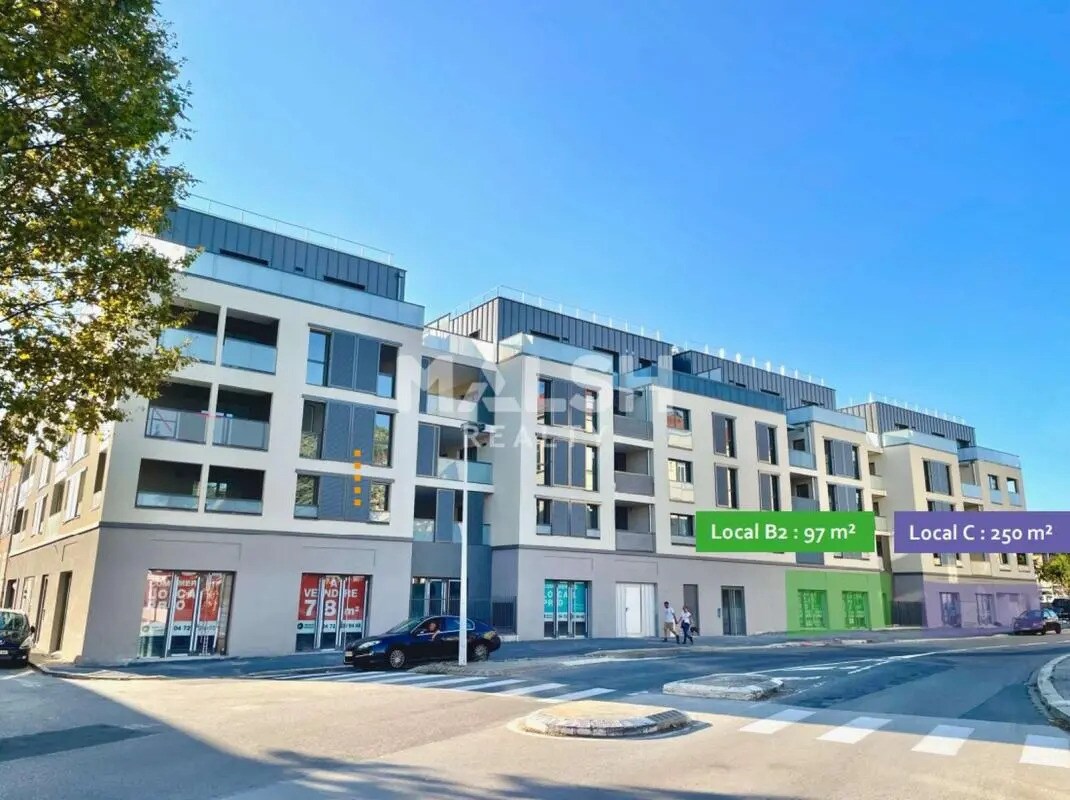 Office in Villefranche-sur-Saône for sale Building Photo- Image 1 of 15