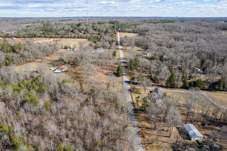 201 Woodside, Simpsonville, SC for sale - Building Photo - Image 3 of 7